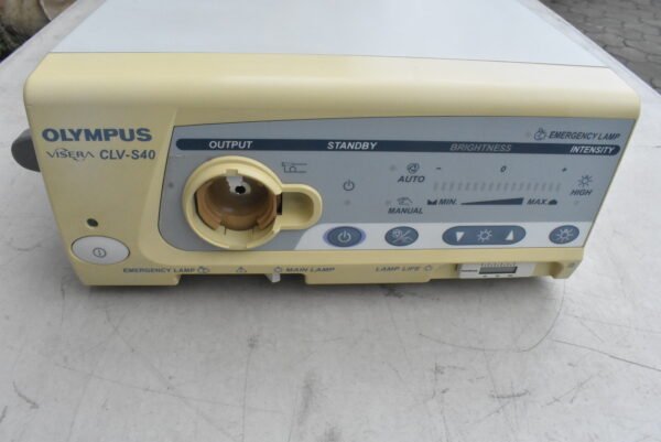 Olympus Visera CLV-S40 Endoscopy Light Source – High-Performance Illumination for Endoscopic Procedures
